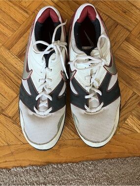 Men's White and Black Athletic Sneakers - Classic Casual Training Shoes